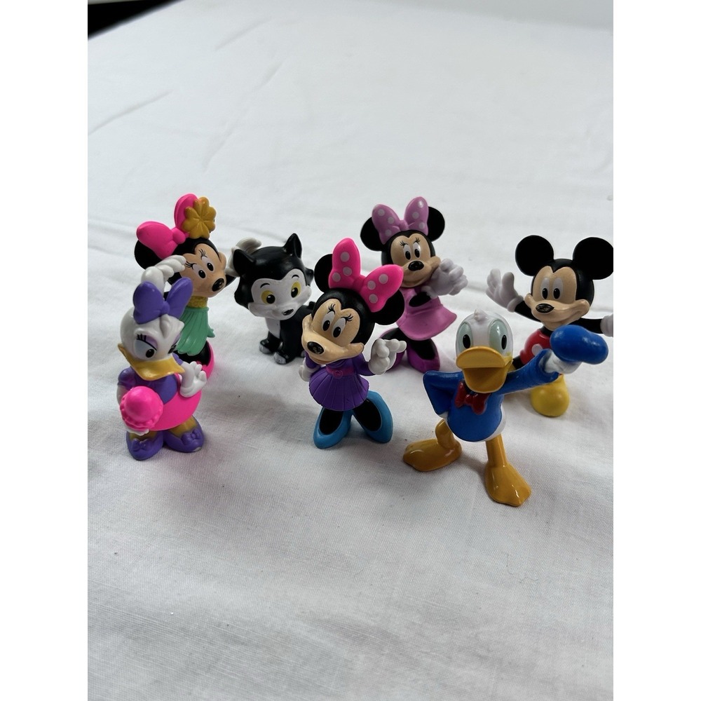 mickey and friends toy action figures lot x7  Disney 3.5" Minnie Daisy Donald